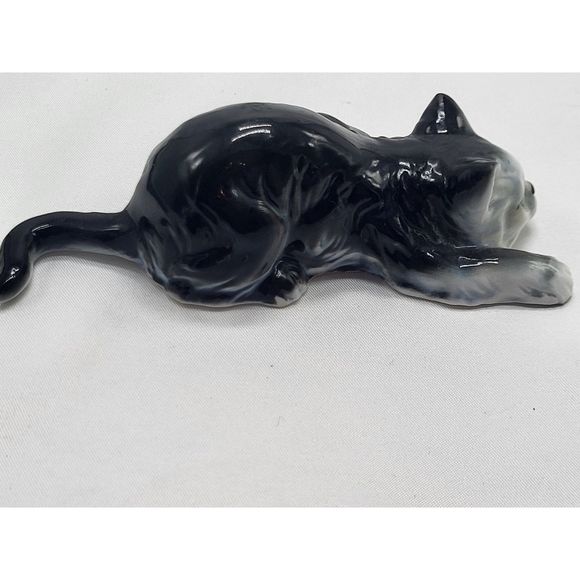 Danbury Mint Miniature Cats of Character - Picture 3 of 12